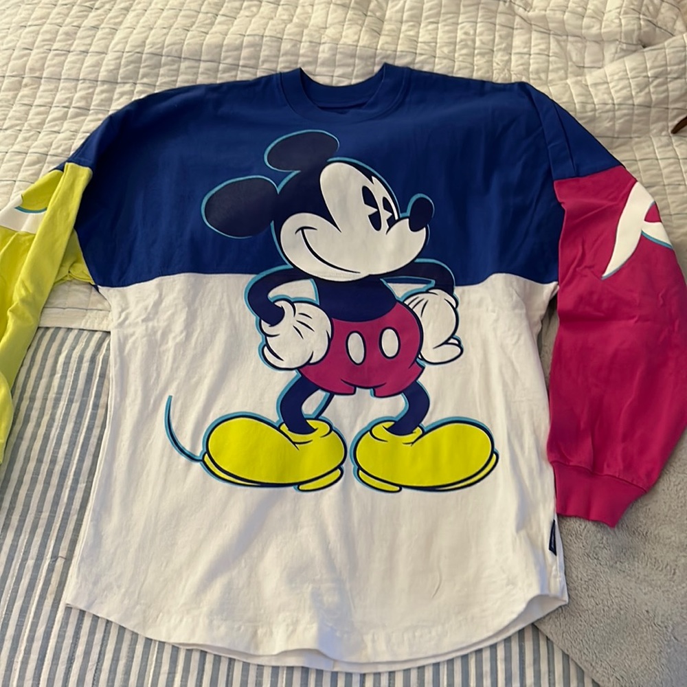 Disneyland Color block Mickey Mouse Spirit Jersey XS